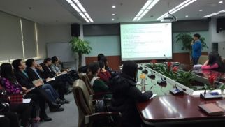 k8.com集团组织召开公文写作交流会